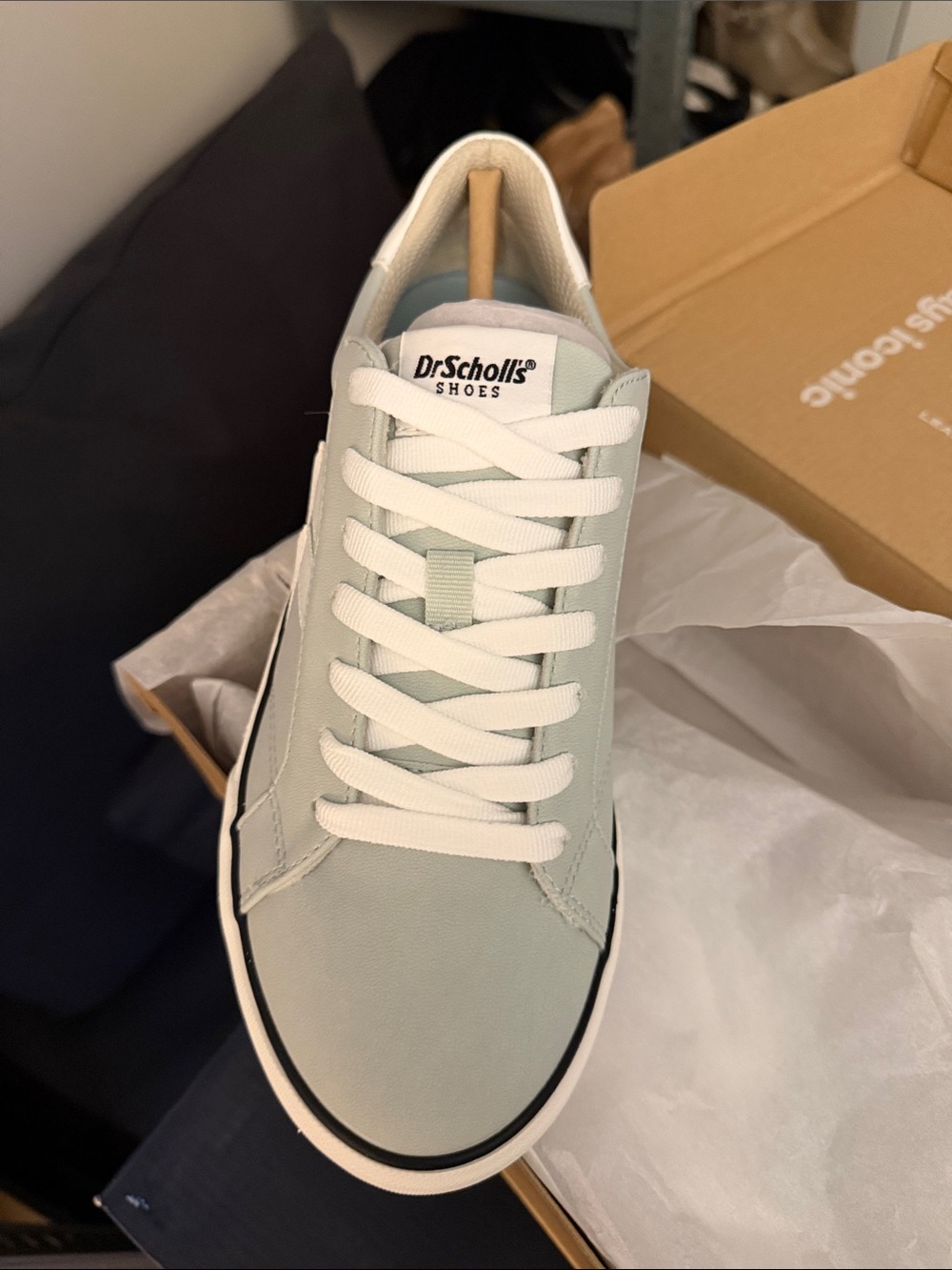 Dr. Scholl's Men's Low-Top Sneakers in Light Green and White
